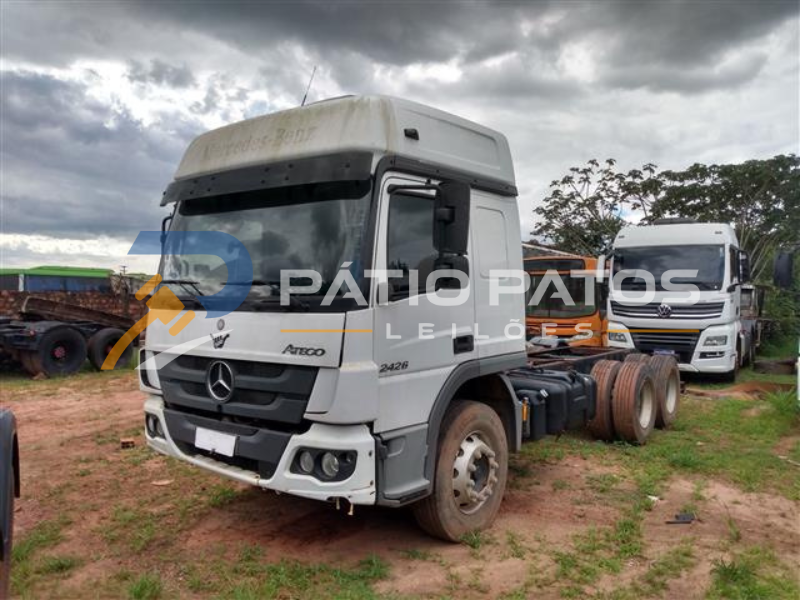 MERCEDES-BENZ ATEGO 2426 CE 2021/2021 BRANCO