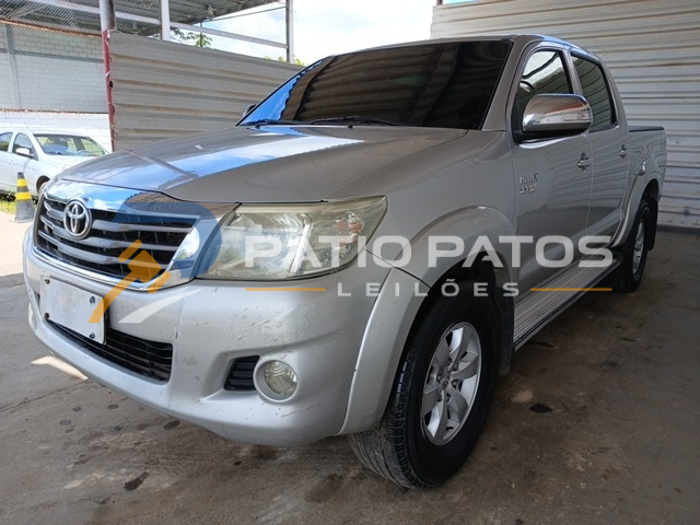 TOYOTA - HILUX CD4X4 SRV 2012/2013; PRATA; DIESEL