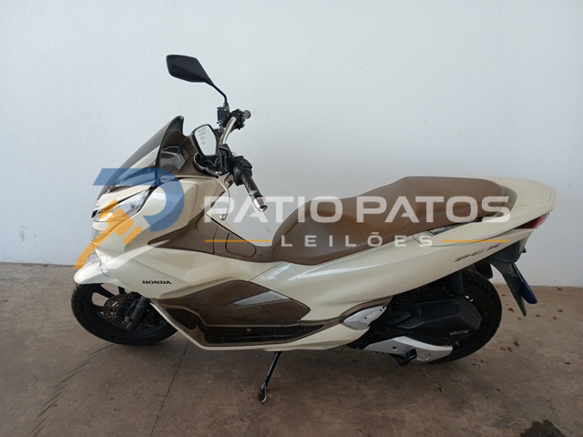 HONDA - PCX 150 DLX ABS 2019/2019; BRANCA; GASOLINA